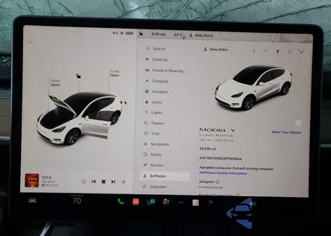 2023 Tesla Model Y z USA, uszkodzony, nr VIN 7SAYGDEE2PF602844